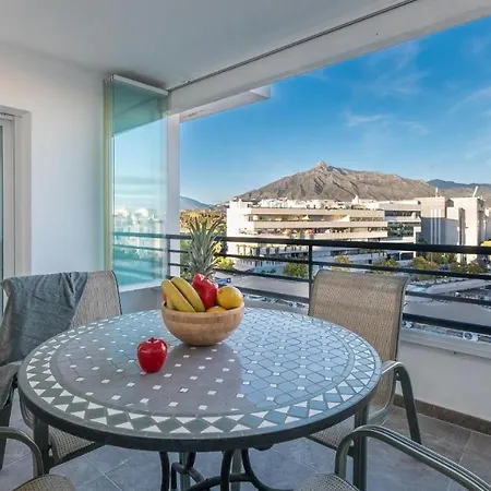 Luxury Penthouse Mountain Sea Views Puerto Banus * Marbella
